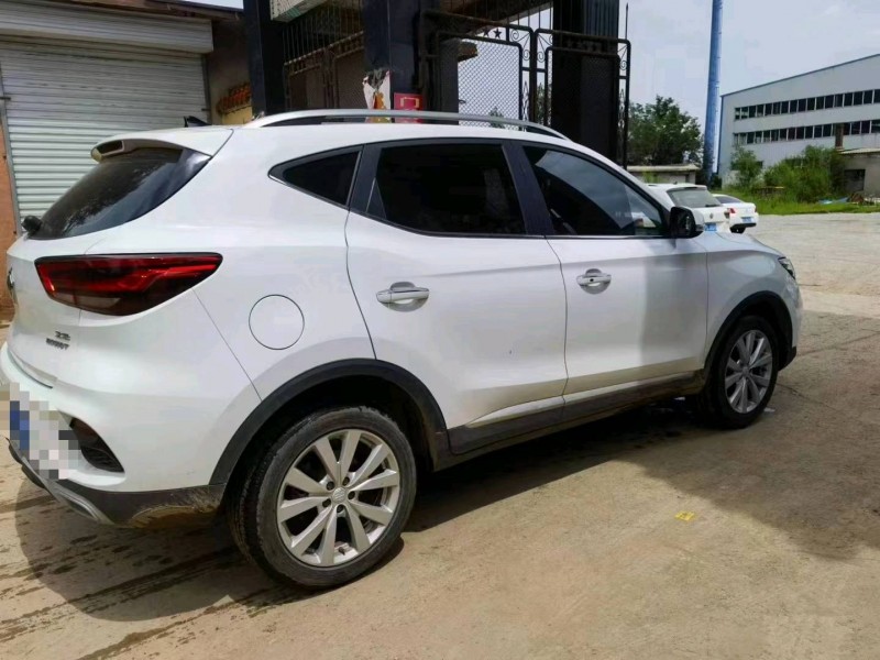 保定20年名爵ZS5