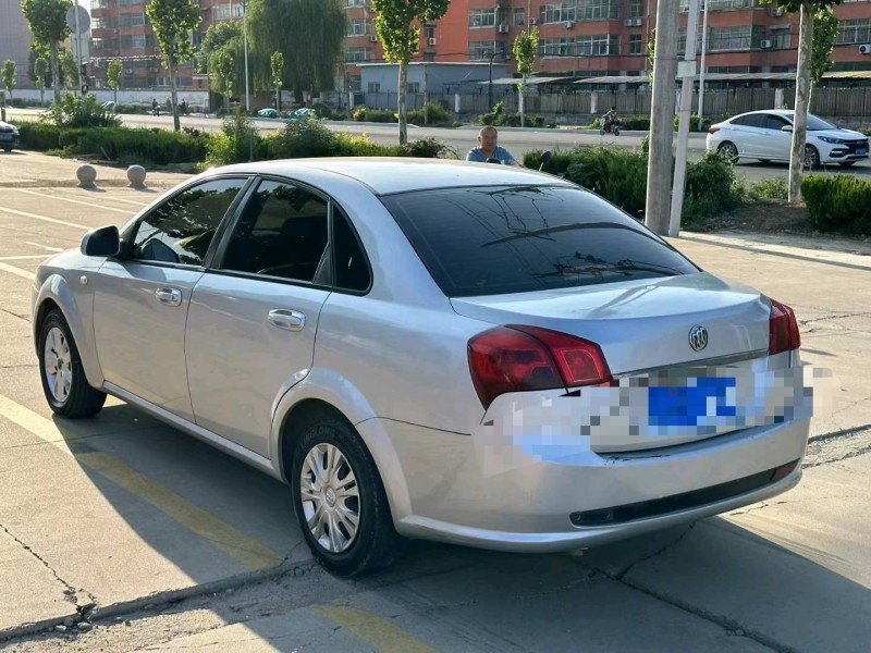 聊城13年别克凯越8