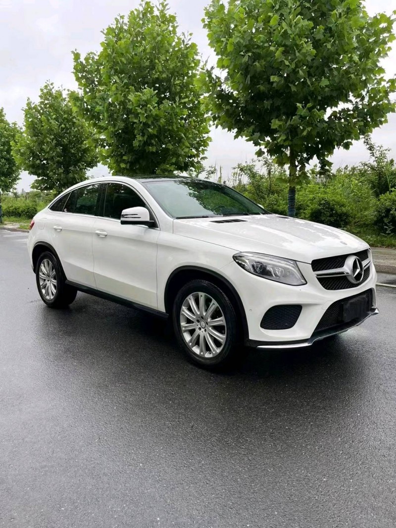 徐州17年奔驰GLE2