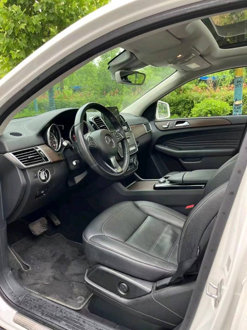 徐州17年奔驰GLE4