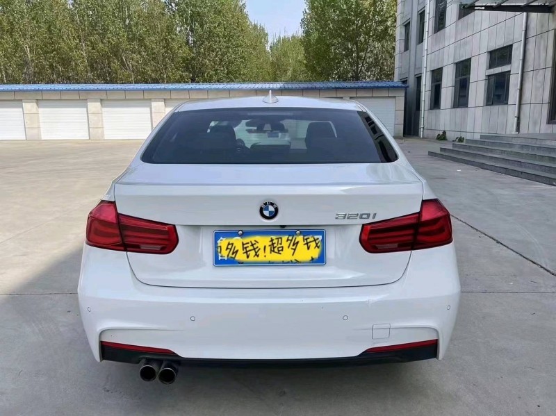 济南17年宝马3系9