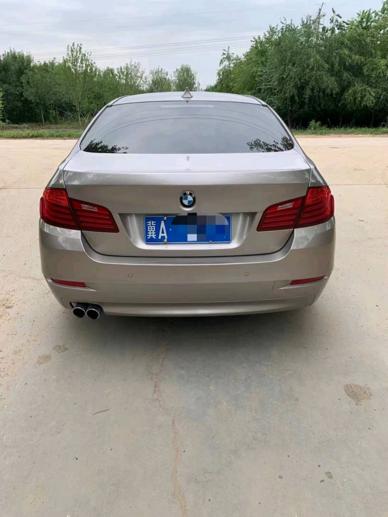 保定17年宝马5系8