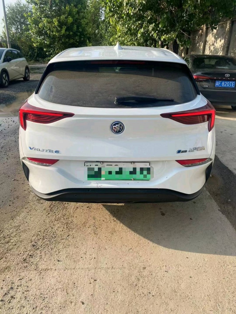 保定23年别克微蓝9