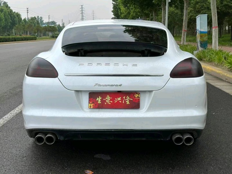 安陽13年保時捷帕拉梅拉4