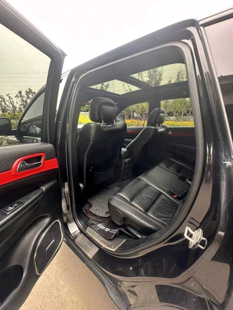 枣庄15年Jeep大切诺基5