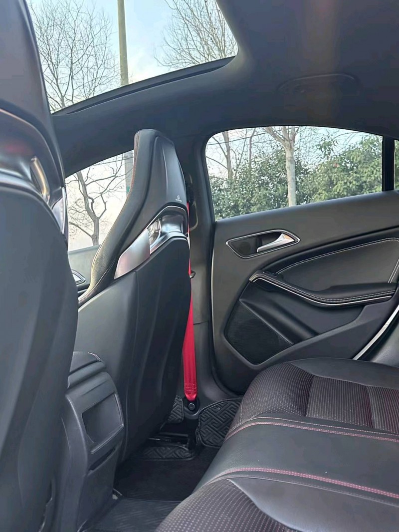 徐州19年奔驰CLA5