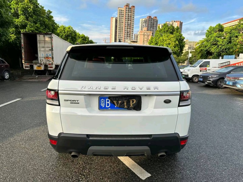 深圳18年路虎揽胜运动9