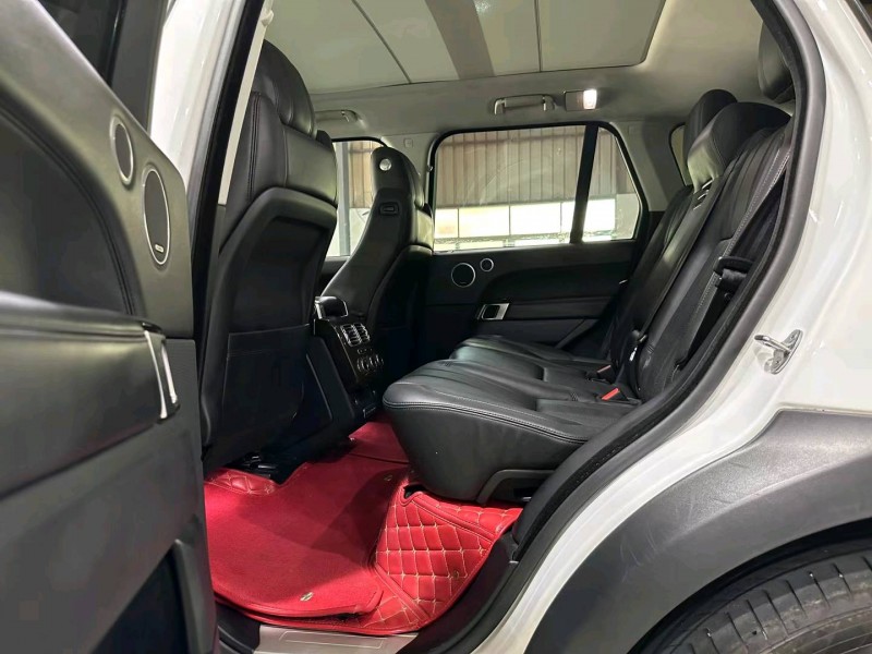 深圳15年路虎揽胜行政7