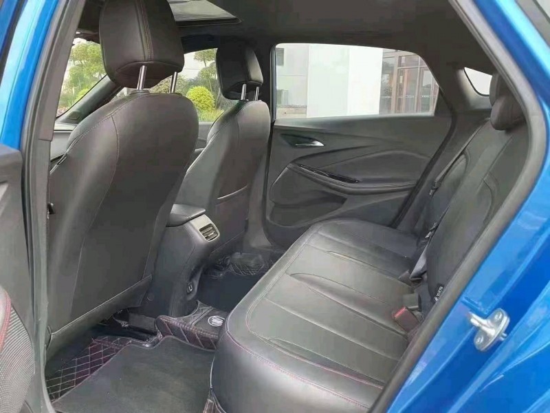 嘉兴21年别克威朗6