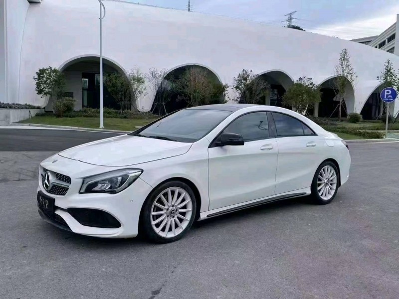 嘉兴17年奔驰CLA3