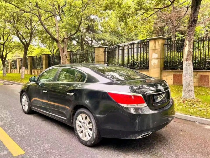 嘉兴13年别克君越4