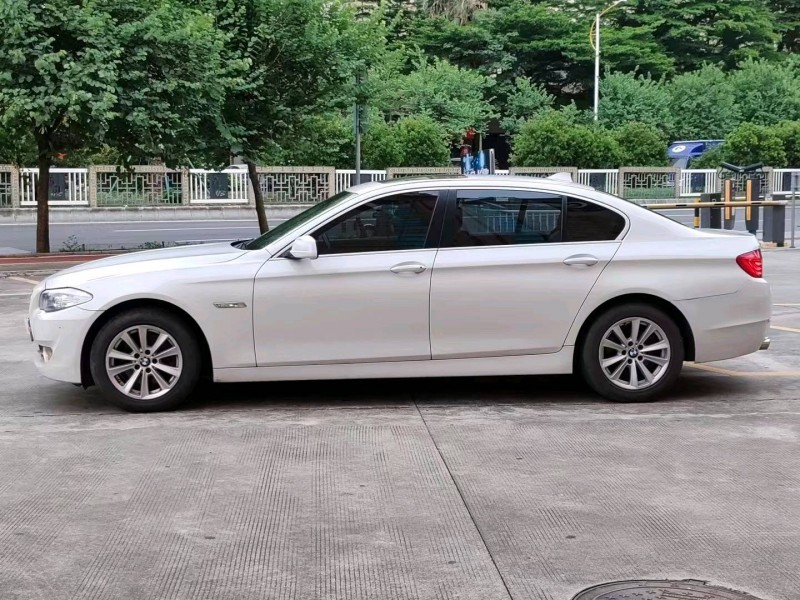 汕头12年宝马5系3