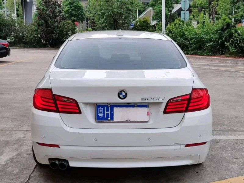 汕头12年宝马5系6