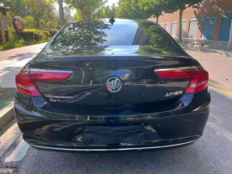 邵阳17年别克君越6