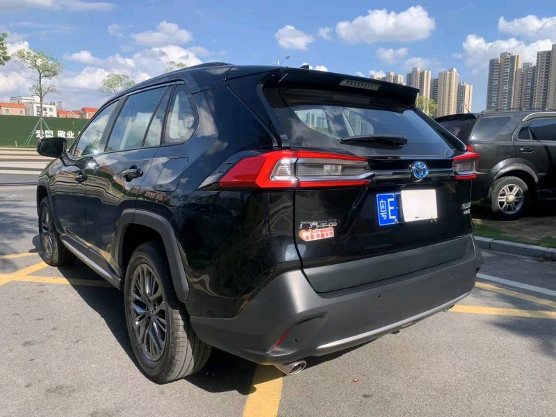 佛山23年丰田威兰达4