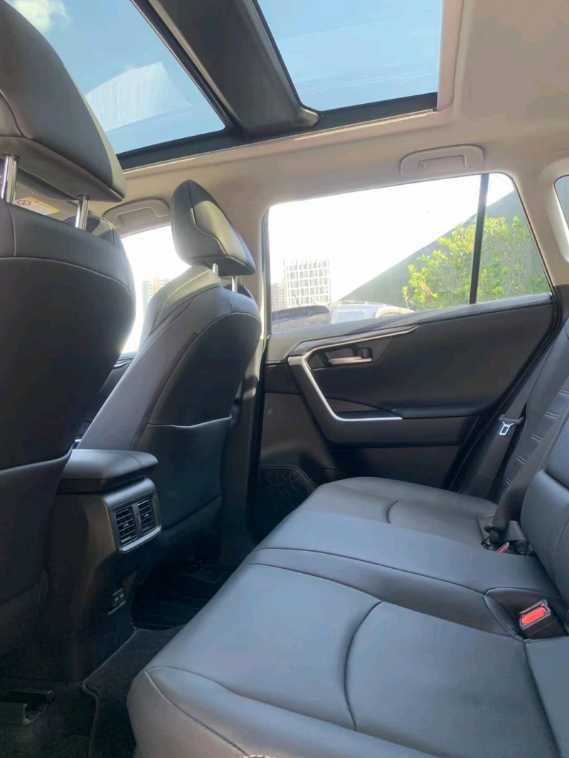 佛山23年丰田威兰达8