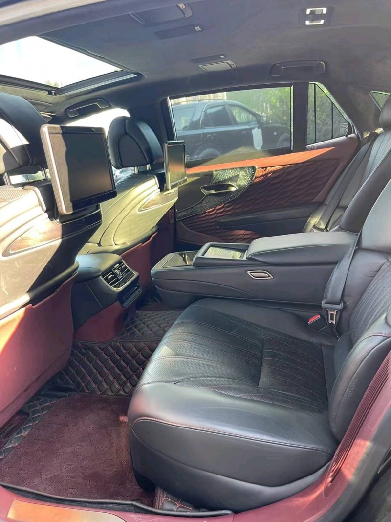 佛山19年雷克萨斯LS8