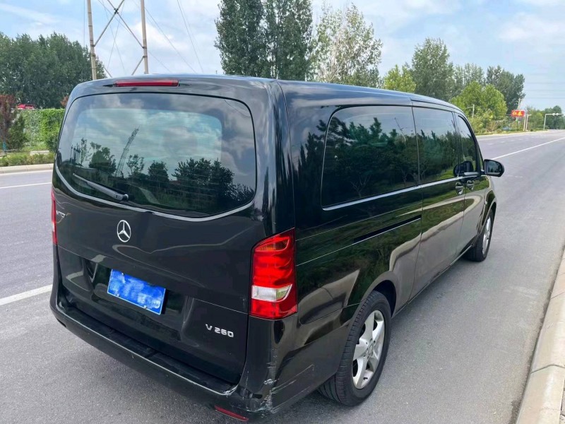 枣庄18年奔驰威霆4