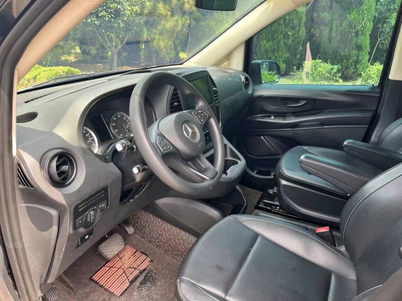 枣庄18年奔驰威霆7