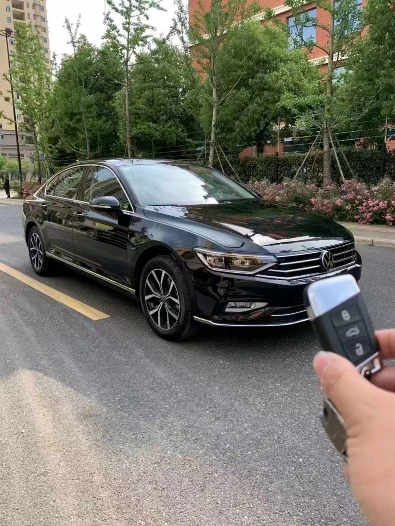 济宁23年大众迈腾2