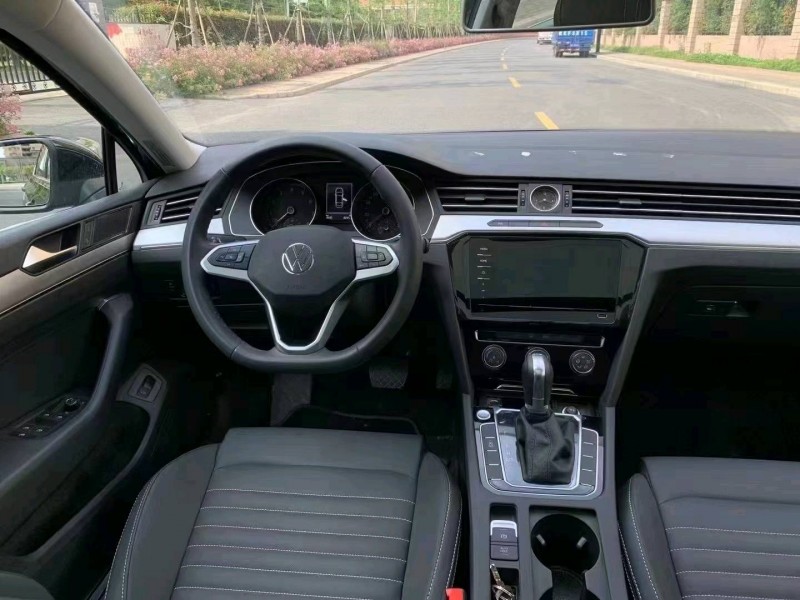 济宁23年大众迈腾4