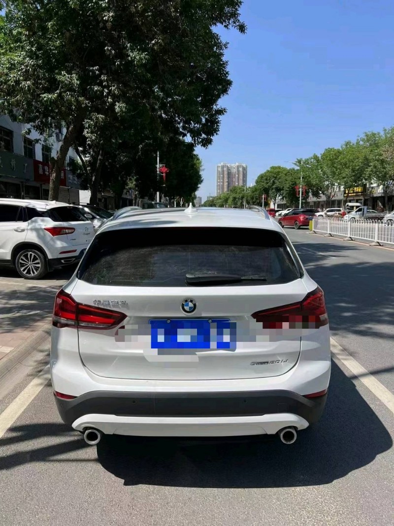 保定21年宝马X17