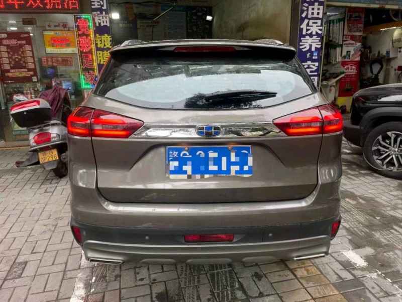 新余19年吉利博越8
