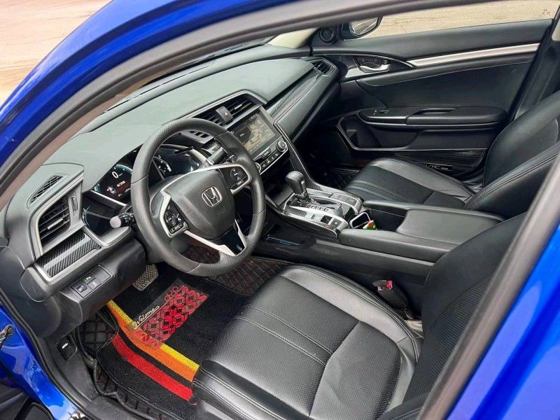 济南17年本田思域4