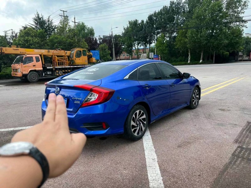 济南17年本田思域8