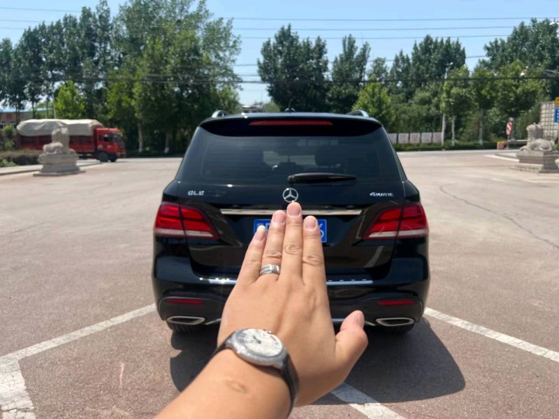 济南17年奔驰GLE9