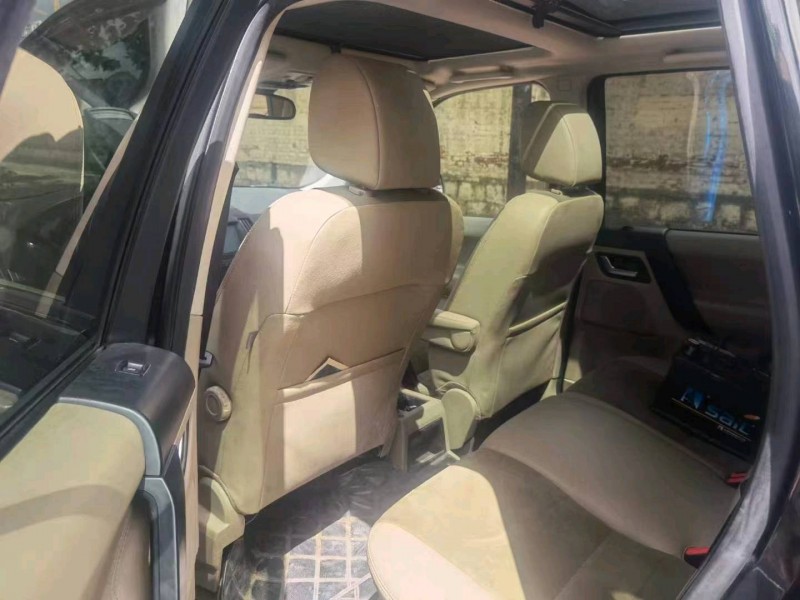 东营12年路虎发现神行4