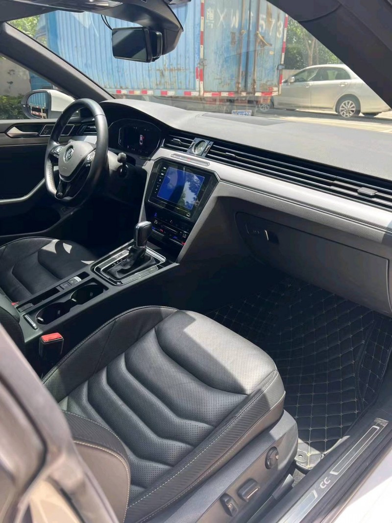 佛山20年大众CC9