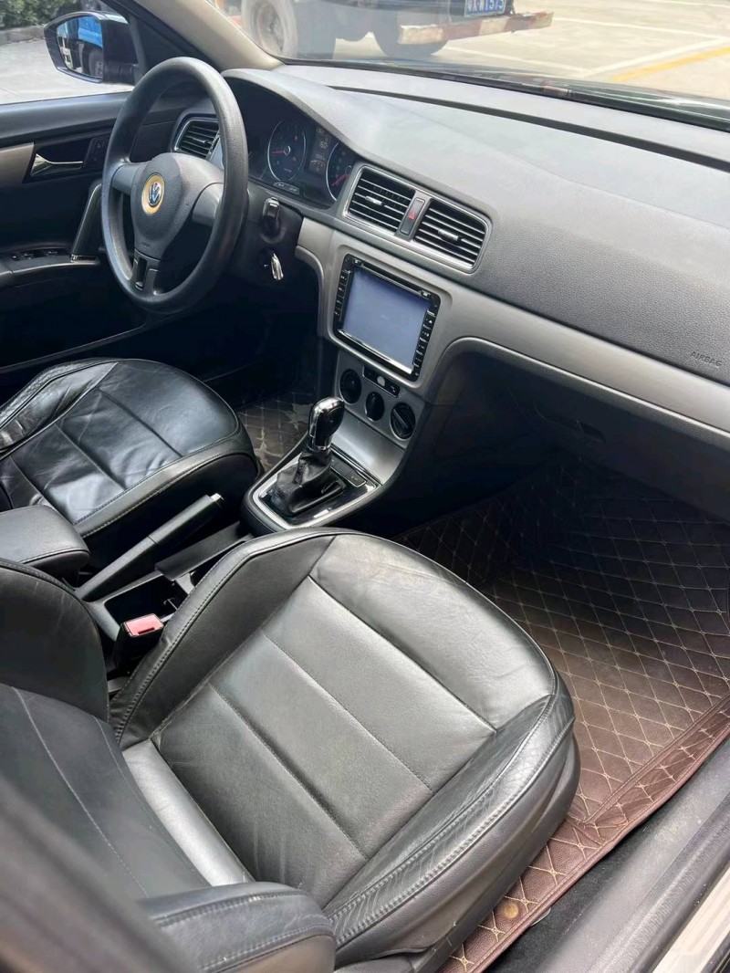 佛山13年大众朗逸8