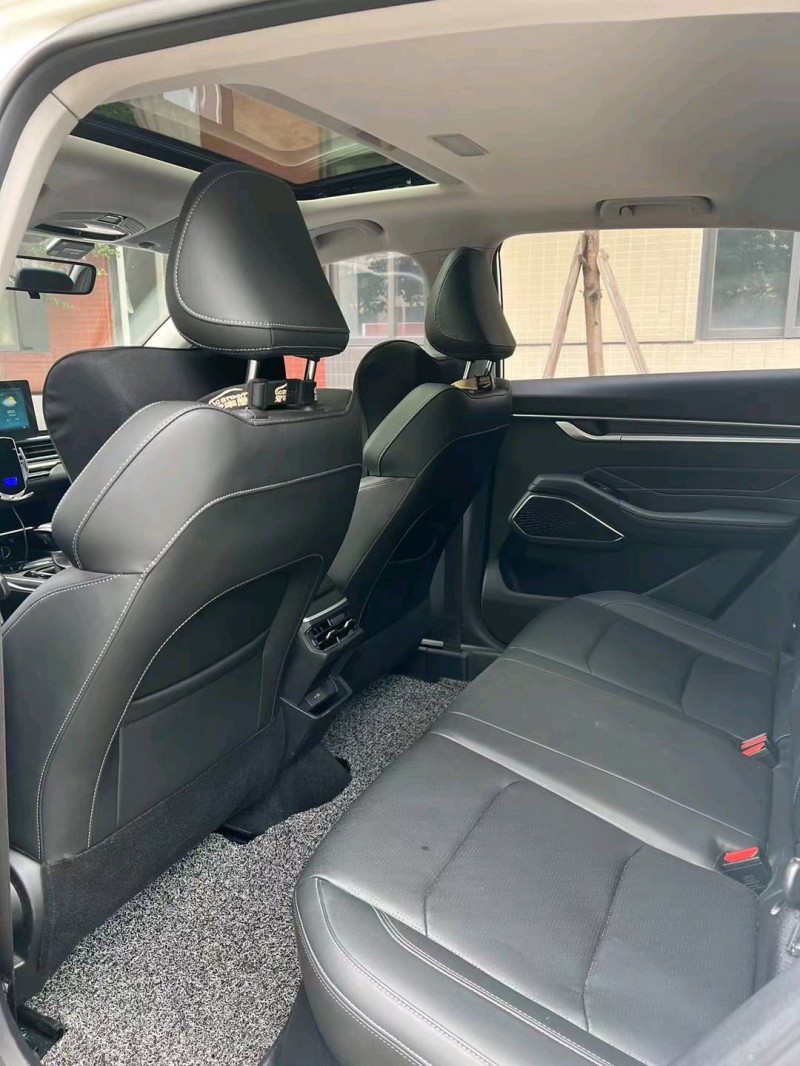 佛山22年吉利帝豪8