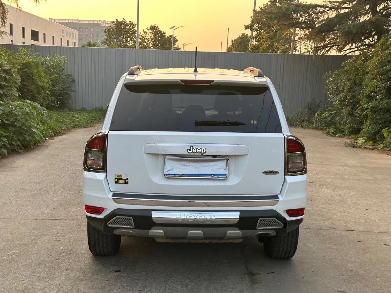 徐州14年Jeep指南者9