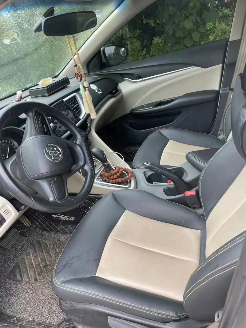 常州17年别克英朗3