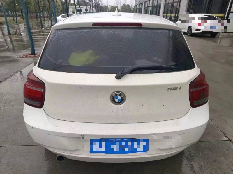 宜昌14年宝马1系7