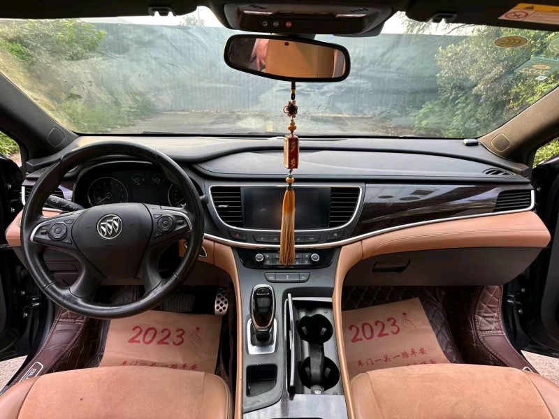 徐州16年别克君越5