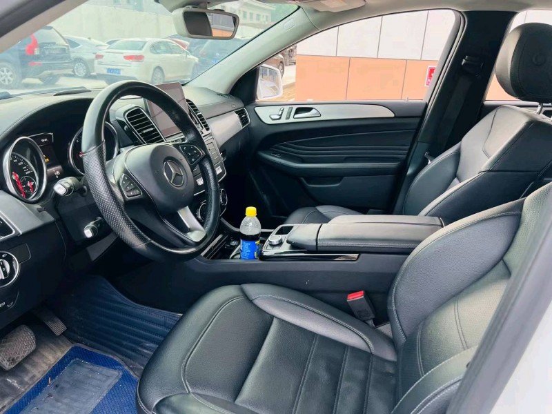 青岛18年奔驰GLE3