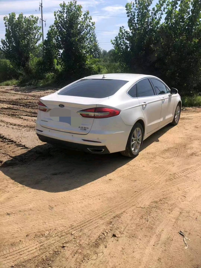 枣庄19年福特蒙迪欧6
