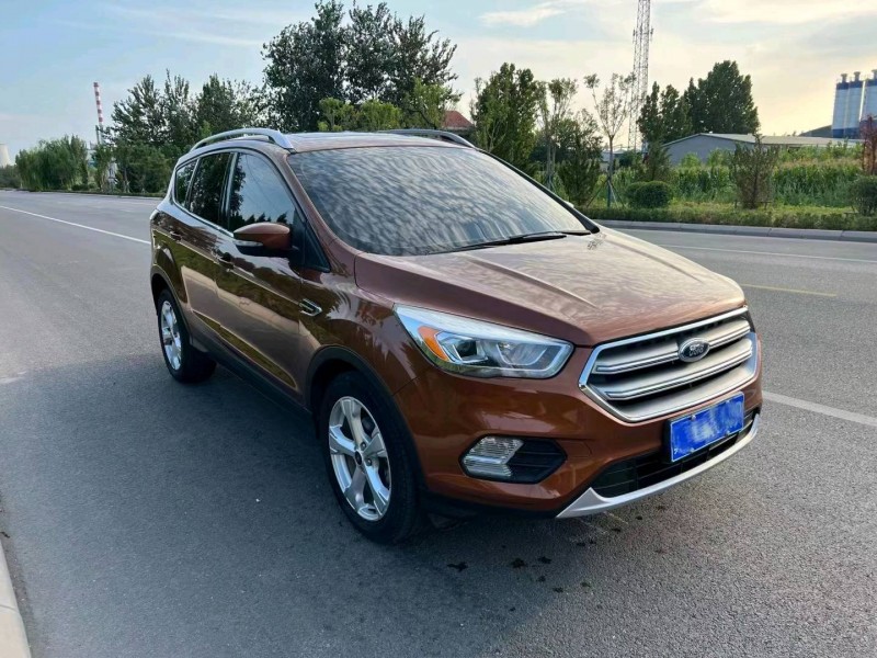 东营17年福特翼虎2