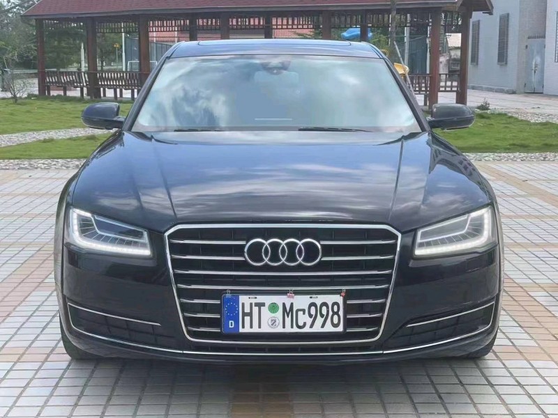 珠海12年奥迪A8L1