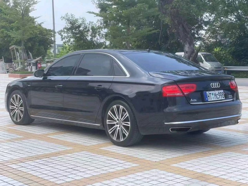 珠海12年奥迪A8L4
