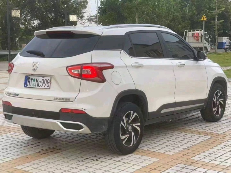 汕頭18年寶駿5104