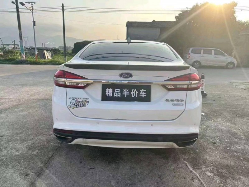 珠海17年福特蒙迪欧9