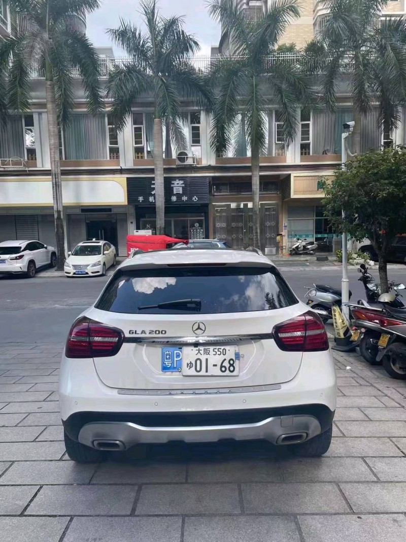 汕头18年奔驰GLA9