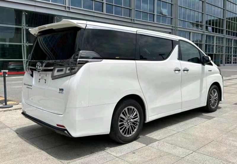 常州22年丰田皇冠5