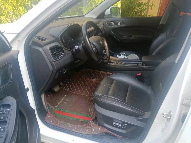 济南20年奇瑞瑞虎5x7