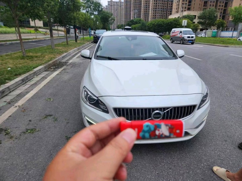 咸陽20年沃爾沃S60L1
