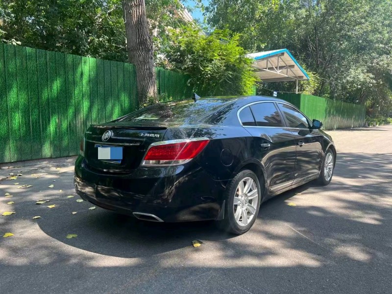 东营10年别克君越4